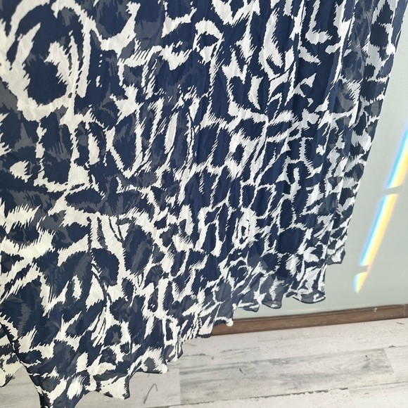 BCBGMaxAzria Silk Blue Floral Halter Dress Navy Midnight - Picture 2 of 10